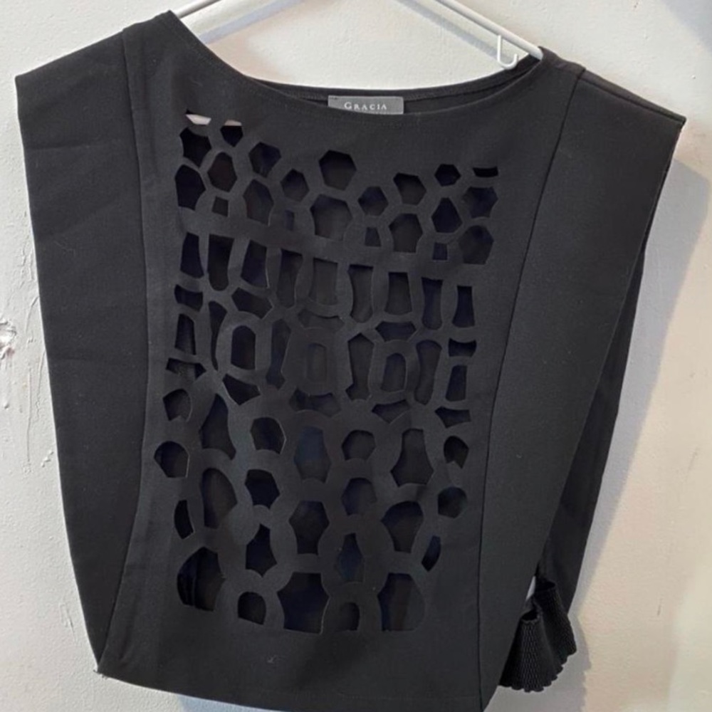 Gracia blouse size M